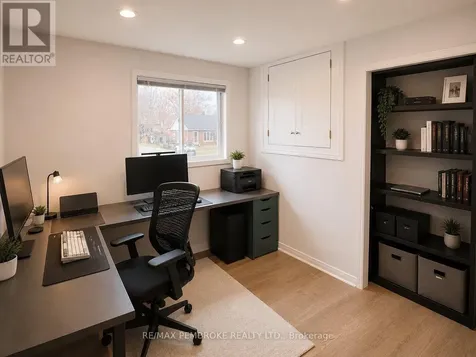 58 Selkirk Street Petawawa ON K8H 1P4