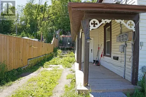726 Berford Street South Bruce Peninsula ON N0H 2T0