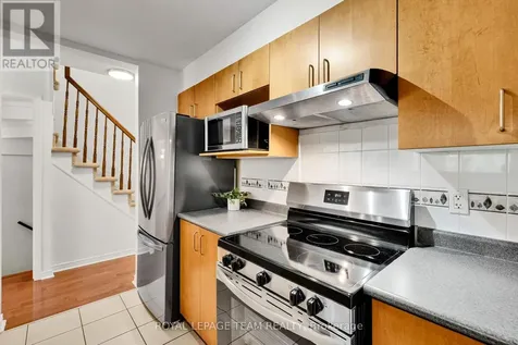 143 Tall Oak Private Ottawa ON K1G 6T3