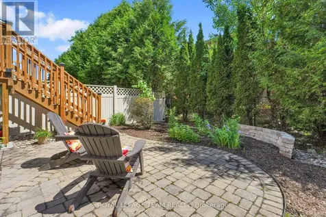 143 Tall Oak Private Ottawa ON K1G 6T3