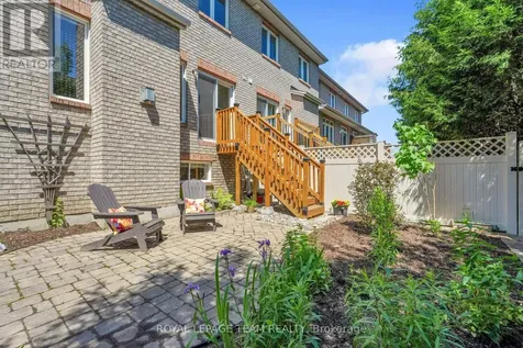 143 Tall Oak Private Ottawa ON K1G 6T3