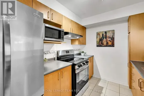 143 Tall Oak Private Ottawa ON K1G 6T3