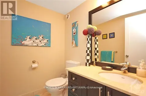 281 Kirchoffer Avenue Ottawa ON K2A 1Y1