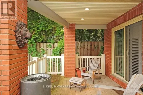 281 Kirchoffer Avenue Ottawa ON K2A 1Y1