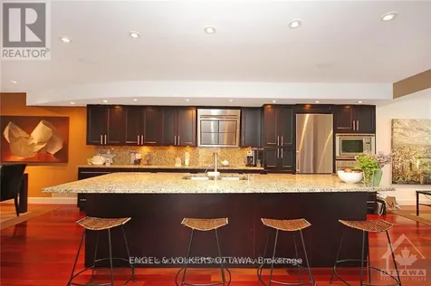 281 Kirchoffer Avenue Ottawa ON K2A 1Y1