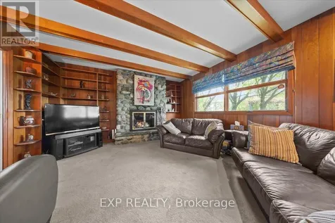 899 Dresden Crescent Ottawa ON K2B 5H8