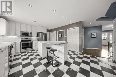 899 Dresden Crescent Ottawa ON K2B 5H8