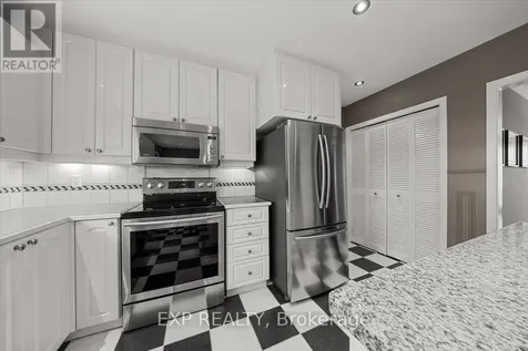 899 Dresden Crescent Ottawa ON K2B 5H8