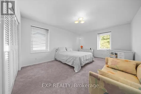 899 Dresden Crescent Ottawa ON K2B 5H8