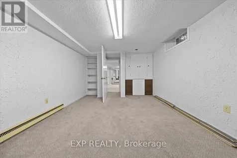 899 Dresden Crescent Ottawa ON K2B 5H8