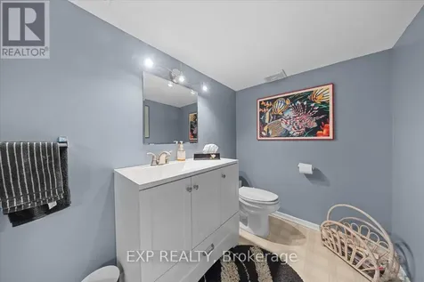 899 Dresden Crescent Ottawa ON K2B 5H8