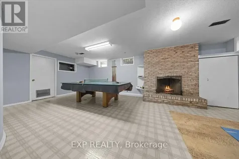 899 Dresden Crescent Ottawa ON K2B 5H8