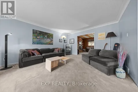 899 Dresden Crescent Ottawa ON K2B 5H8