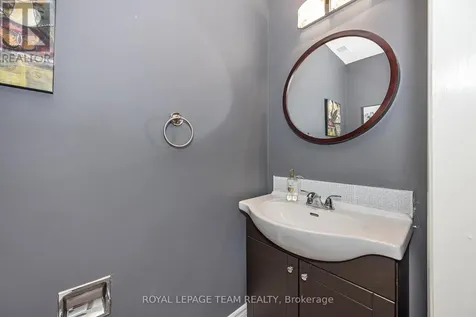 276 Dalehurst Drive Ottawa ON K2G 4J5