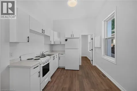 6 Duke Street Brantford ON N3T 3T3