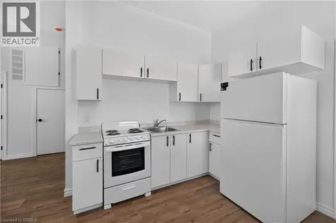 6 Duke Street Brantford ON N3T 3T3