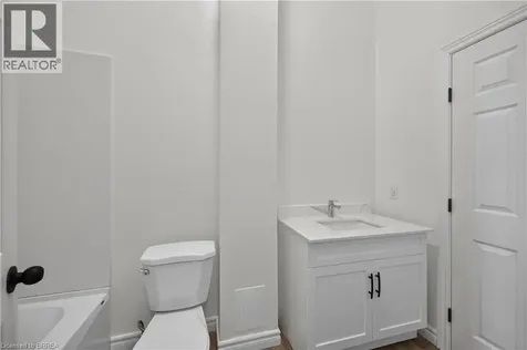 6 Duke Street Brantford ON N3T 3T3