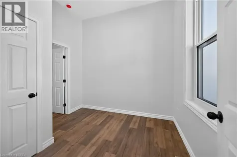 6 Duke Street Brantford ON N3T 3T3