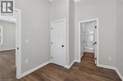 6 Duke Street Brantford ON N3T 3T3