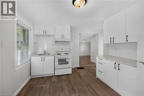 6 Duke Street Brantford ON N3T 3T3