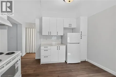 6 Duke Street Brantford ON N3T 3T3