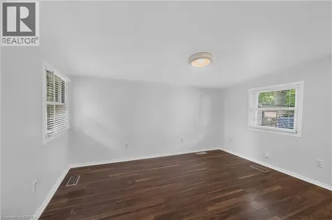 6 Duke Street Brantford ON N3T 3T3