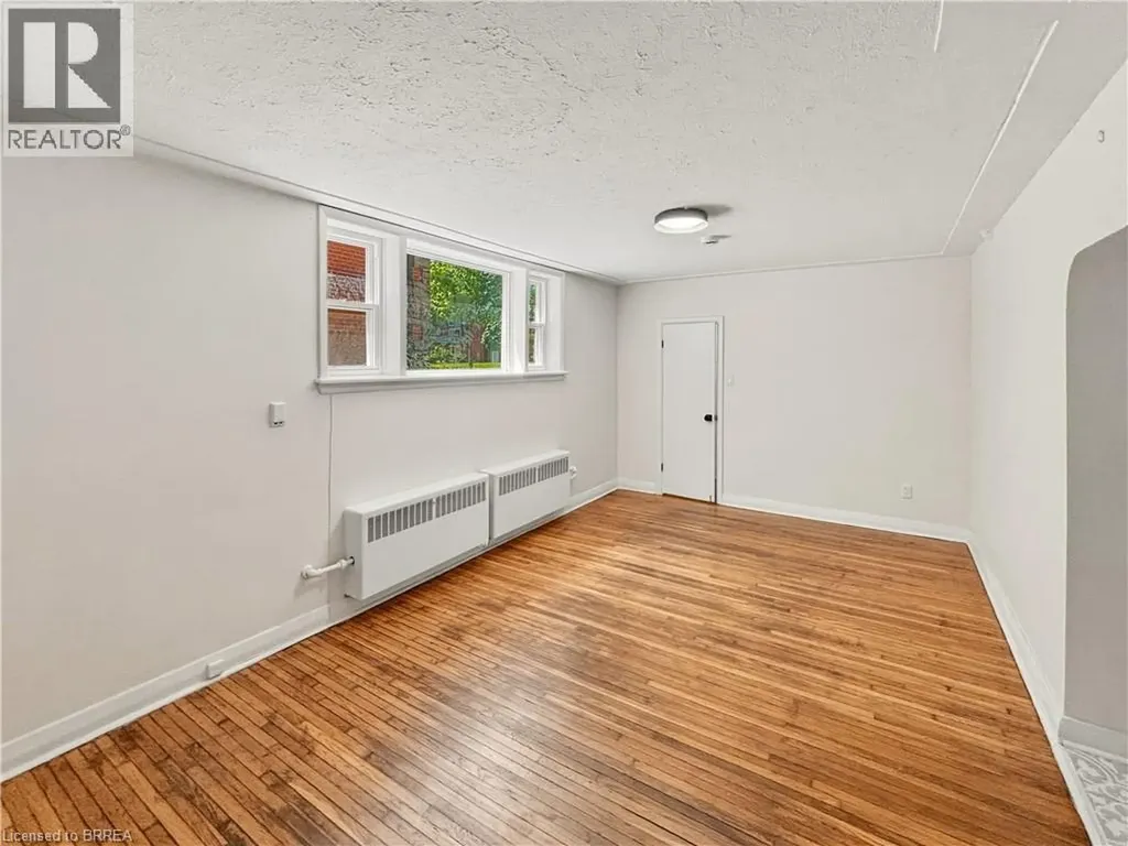 11 Sheridan Street Brantford ON N3T 2P7