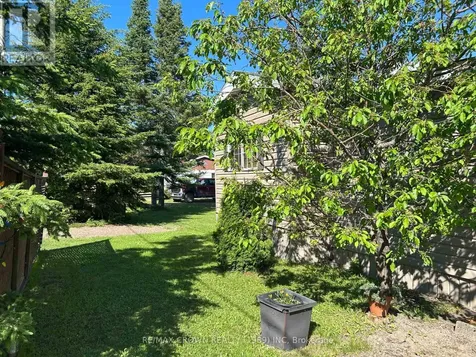 219 Lefebvre Peninsula, Remi Lake, Moonbeam Road Kapuskasing ON P0L 1V0