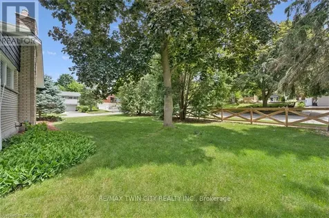 221 Willowdale Avenue Waterloo ON N2J 3M3