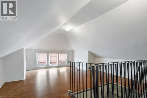 5155 Bridge Street Niagara Falls ON L2E 2T2