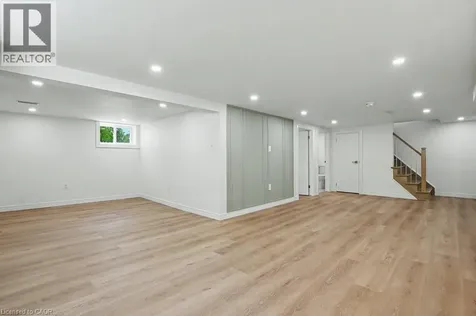 72 Mountain Park Avenue Hamilton ON L9A 1A3