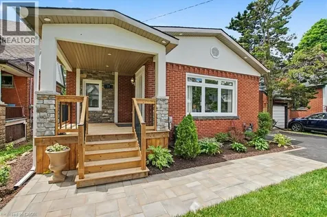 72 Mountain Park Avenue Hamilton ON L9A 1A3