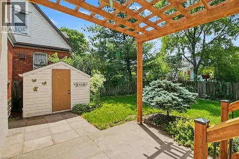 72 Mountain Park Avenue Hamilton ON L9A 1A3