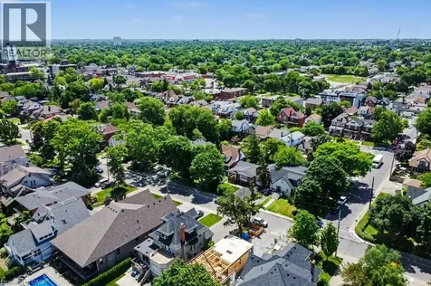 72 Mountain Park Avenue Hamilton ON L9A 1A3