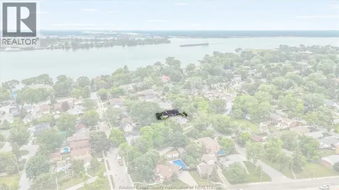 285 Belleperche Place Windsor ON N8S 3B6