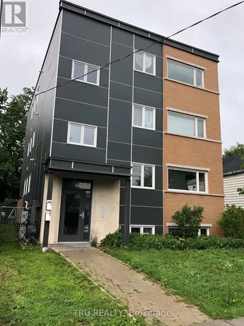 335 Olmstead Street Ottawa ON K1L 7K2