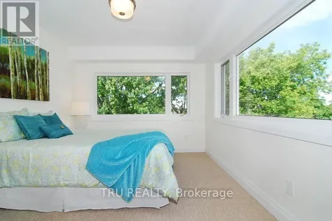 335 Olmstead Street Ottawa ON K1L 7K2
