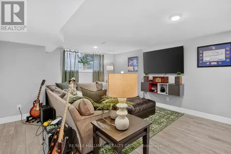 425 Barrick Hill Road Ottawa ON K2M 0H7