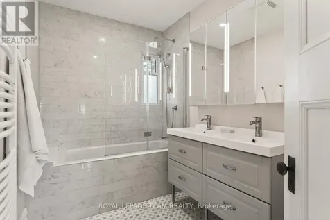 318 Clemow Avenue Ottawa ON K1S 2B8