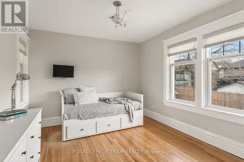 318 Clemow Avenue Ottawa ON K1S 2B8