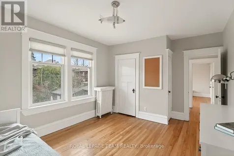 318 Clemow Avenue Ottawa ON K1S 2B8