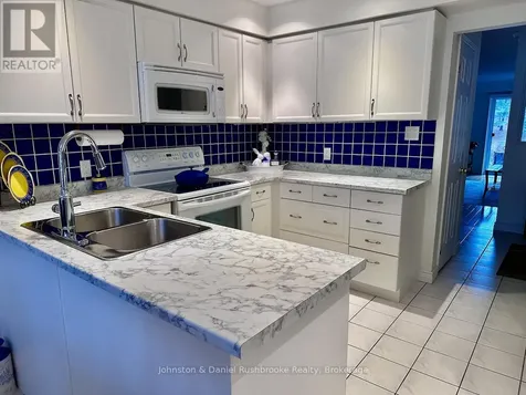 39 Shoreline Drive Bracebridge ON P1L 1Z3