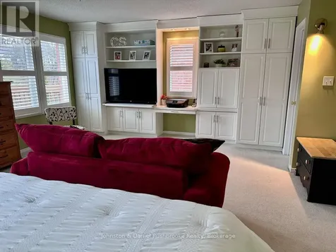 39 Shoreline Drive Bracebridge ON P1L 1Z3