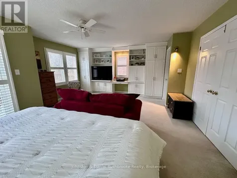 39 Shoreline Drive Bracebridge ON P1L 1Z3