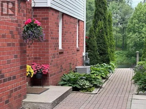 39 Shoreline Drive Bracebridge ON P1L 1Z3