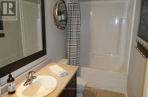 40 Winnifred Avenue East Parry Sound ON P2A 2E7