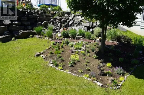 40 Winnifred Avenue East Parry Sound ON P2A 2E7