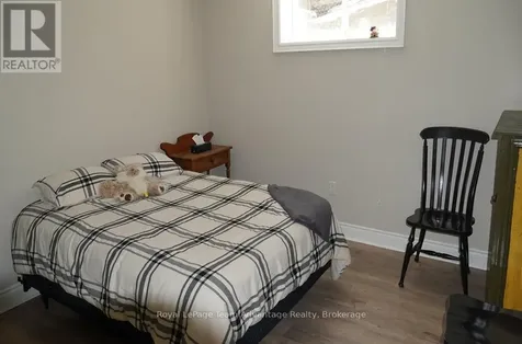 40 Winnifred Avenue East Parry Sound ON P2A 2E7