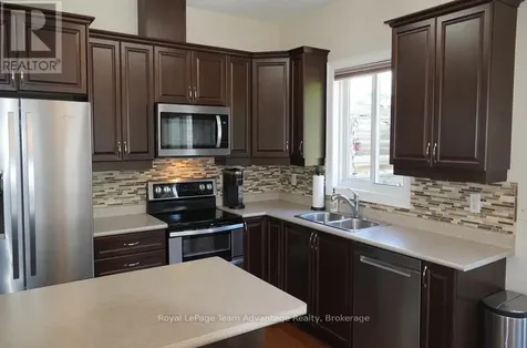 40 Winnifred Avenue East Parry Sound ON P2A 2E7
