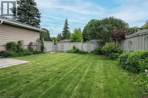 170 Seminole Road Ancaster ON L9G 1Y8
